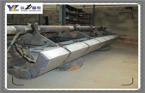 強(qiáng)磁磁選機(jī),強(qiáng)磁磁選機(jī)廠家推動(dòng)強(qiáng)磁磁選機(jī)走向國(guó)際市場(chǎng)_結(jié)構(gòu)原理圖_強(qiáng)磁磁選機(jī)廠家推動(dòng)強(qiáng)磁磁選機(jī)走向國(guó)際市場(chǎng)能選三氧化二鐵嗎? 強(qiáng)磁磁選機(jī),強(qiáng)磁磁選機(jī)廠家推動(dòng)強(qiáng)磁磁選機(jī)走向國(guó)際市場(chǎng)_結(jié)構(gòu)原理圖_強(qiáng)磁磁選機(jī)廠家推動(dòng)強(qiáng)磁磁選機(jī)走向國(guó)際市場(chǎng)能選三氧化二鐵嗎?