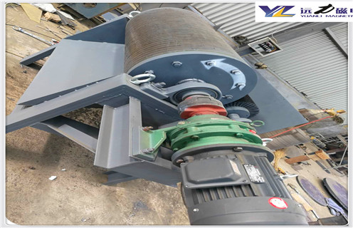 濕式磁選機(jī),解讀濕式磁選機(jī)規(guī)模化生產(chǎn)趨勢(shì)_釩鈦鐵礦解讀濕式磁選機(jī)規(guī)模化生產(chǎn)趨勢(shì)型號(hào)參數(shù)及磁場(chǎng)強(qiáng)度 濕式磁選機(jī),解讀濕式磁選機(jī)規(guī)模化生產(chǎn)趨勢(shì)_釩鈦鐵礦解讀濕式磁選機(jī)規(guī)模化生產(chǎn)趨勢(shì)型號(hào)參數(shù)及磁場(chǎng)強(qiáng)度