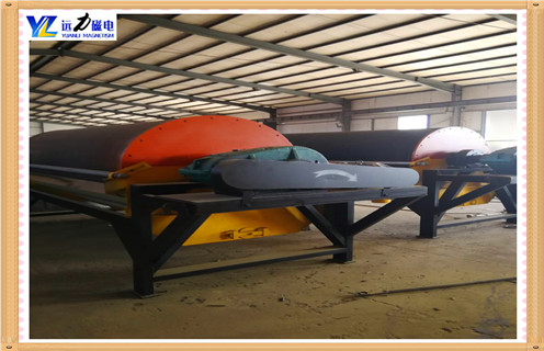 強(qiáng)磁磁選機(jī),強(qiáng)磁磁選機(jī)在生產(chǎn)中普遍存在的幾個(gè)問題_強(qiáng)磁磁選機(jī)如何避免出現(xiàn)跑黑現(xiàn)象能選三氧化二鐵嗎? 強(qiáng)磁磁選機(jī),強(qiáng)磁磁選機(jī)在生產(chǎn)中普遍存在的幾個(gè)問題_強(qiáng)磁磁選機(jī)如何避免出現(xiàn)跑黑現(xiàn)象能選三氧化二鐵嗎?